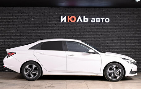 Hyundai Elantra, 2021 год, 2 000 000 рублей, 8 фотография