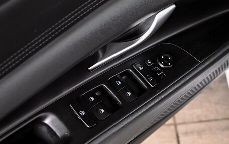 Hyundai Elantra, 2021 год, 2 000 000 рублей, 14 фотография
