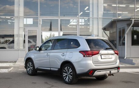 Mitsubishi Outlander III рестайлинг 3, 2020 год, 1 949 000 рублей, 6 фотография