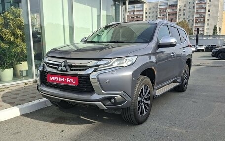 Mitsubishi Pajero Sport III рестайлинг, 2016 год, 2 600 000 рублей, 1 фотография