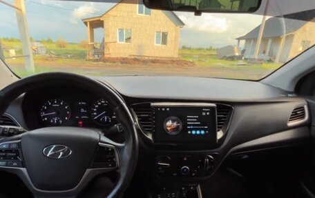 Hyundai Solaris II рестайлинг, 2017 год, 1 100 000 рублей, 6 фотография