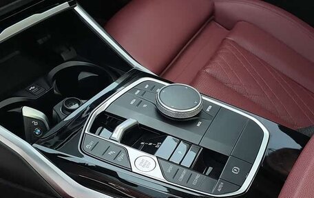BMW 3 серия, 2023 год, 2 670 000 рублей, 11 фотография