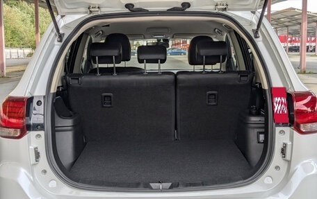 Mitsubishi Outlander III рестайлинг 3, 2019 год, 2 149 500 рублей, 11 фотография
