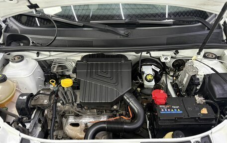 Renault Logan II, 2015 год, 685 000 рублей, 28 фотография