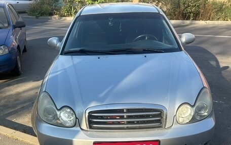 Hyundai Sonata IV рестайлинг, 2004 год, 400 000 рублей, 1 фотография