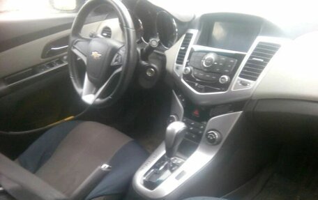 Chevrolet Cruze II, 2011 год, 699 000 рублей, 2 фотография