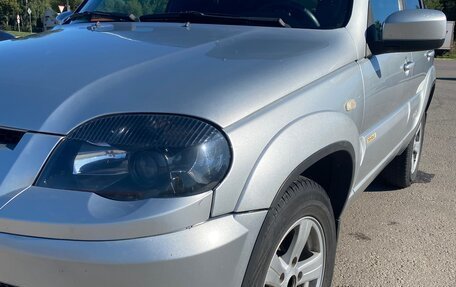 Chevrolet Niva I рестайлинг, 2017 год, 855 000 рублей, 3 фотография