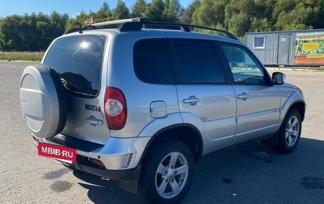 Chevrolet Niva I рестайлинг, 2017 год, 855 000 рублей, 14 фотография