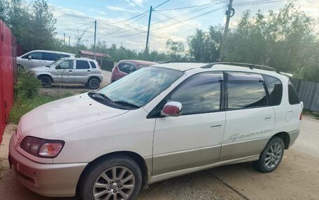 Toyota Ipsum II, 1998 год, 350 000 рублей, 4 фотография