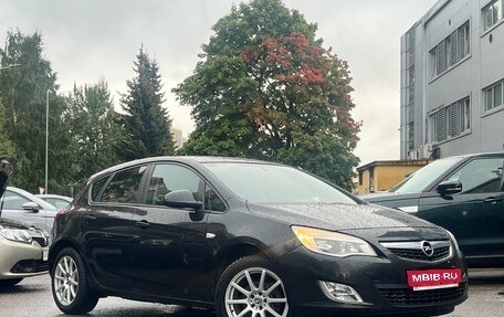 Opel Astra J, 2011 год, 679 000 рублей, 1 фотография