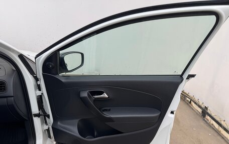 Volkswagen Polo VI (EU Market), 2019 год, 825 000 рублей, 13 фотография