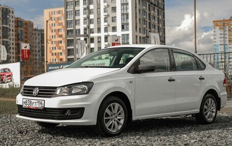 Volkswagen Polo VI (EU Market), 2019 год, 850 000 рублей, 2 фотография