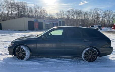 Toyota Altezza, 2003 год, 690 000 рублей, 4 фотография