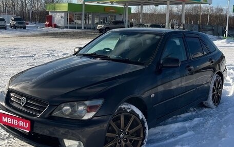 Toyota Altezza, 2003 год, 690 000 рублей, 3 фотография