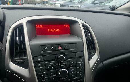 Opel Astra J, 2011 год, 679 000 рублей, 9 фотография