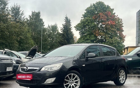 Opel Astra J, 2011 год, 679 000 рублей, 3 фотография