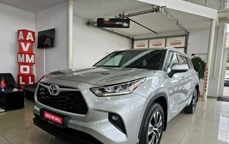 Toyota Highlander, 2021 год, 4 989 000 рублей, 2 фотография