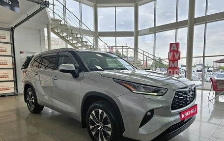 Toyota Highlander, 2021 год, 4 989 000 рублей, 4 фотография