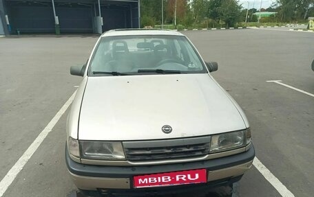 Opel Vectra A, 1990 год, 75 000 рублей, 1 фотография