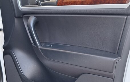 Volkswagen Touareg III, 2013 год, 2 200 000 рублей, 17 фотография