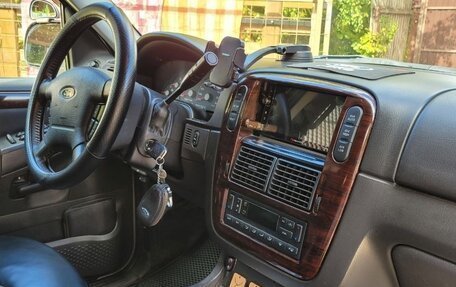 Ford Explorer III, 2004 год, 770 000 рублей, 4 фотография