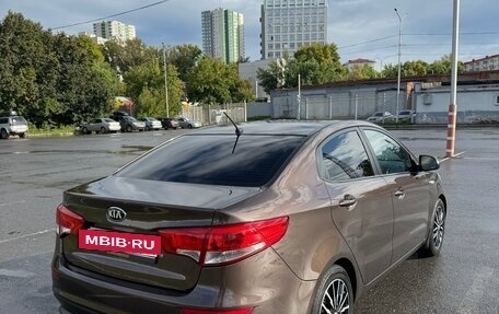 KIA Rio III рестайлинг, 2016 год, 920 000 рублей, 2 фотография