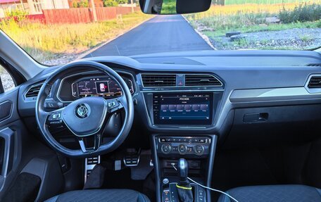 Volkswagen Tiguan II, 2019 год, 2 350 000 рублей, 13 фотография