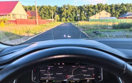 Volkswagen Tiguan II, 2019 год, 2 350 000 рублей, 15 фотография
