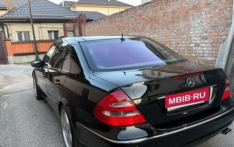 Mercedes-Benz E-Класс, 2004 год, 1 590 000 рублей, 4 фотография