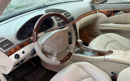 Mercedes-Benz E-Класс, 2004 год, 1 590 000 рублей, 8 фотография