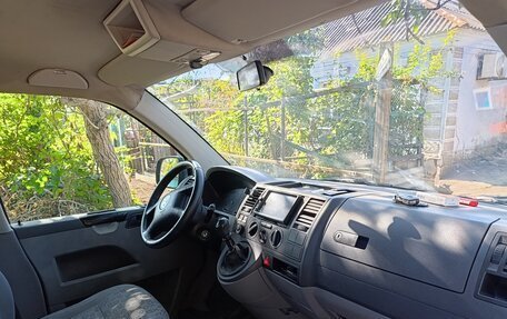 Volkswagen Transporter T5 рестайлинг, 2006 год, 1 100 000 рублей, 3 фотография