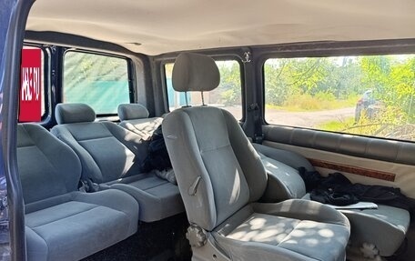 Volkswagen Transporter T5 рестайлинг, 2006 год, 1 100 000 рублей, 2 фотография