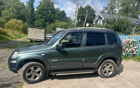 Chevrolet Niva I рестайлинг, 2016 год, 640 000 рублей, 4 фотография