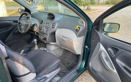 Toyota Yaris I рестайлинг, 2000 год, 165 000 рублей, 7 фотография