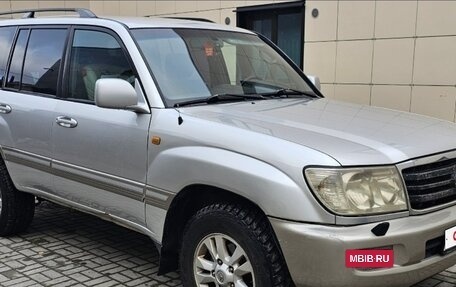 Toyota Land Cruiser 100 рестайлинг 2, 2006 год, 1 750 000 рублей, 2 фотография