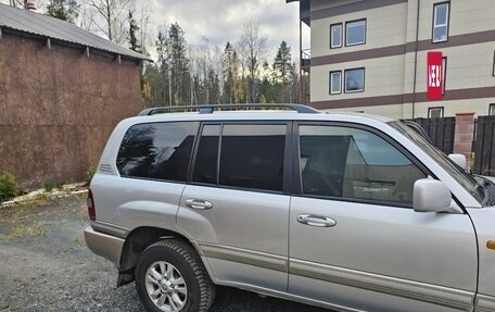 Toyota Land Cruiser 100 рестайлинг 2, 2006 год, 1 750 000 рублей, 6 фотография