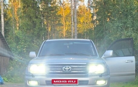 Toyota Land Cruiser 100 рестайлинг 2, 2006 год, 1 750 000 рублей, 1 фотография