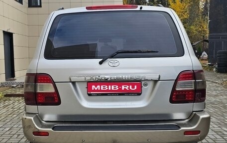 Toyota Land Cruiser 100 рестайлинг 2, 2006 год, 1 750 000 рублей, 8 фотография