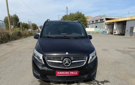 Mercedes-Benz V-Класс, 2016 год, 4 300 000 рублей, 1 фотография