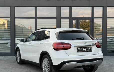 Mercedes-Benz GLA, 2018 год, 2 590 000 рублей, 3 фотография