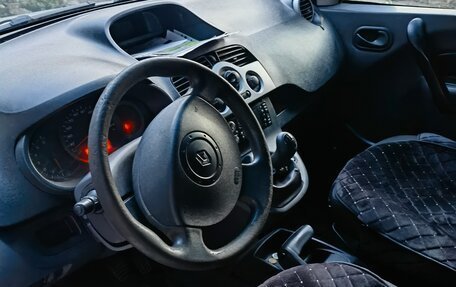 Renault Kangoo II рестайлинг, 2011 год, 650 000 рублей, 3 фотография