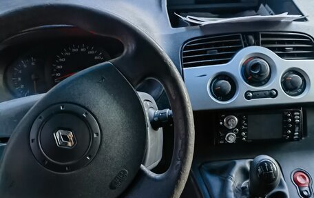 Renault Kangoo II рестайлинг, 2011 год, 650 000 рублей, 2 фотография