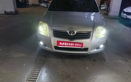 Toyota Avensis III рестайлинг, 2007 год, 720 000 рублей, 2 фотография