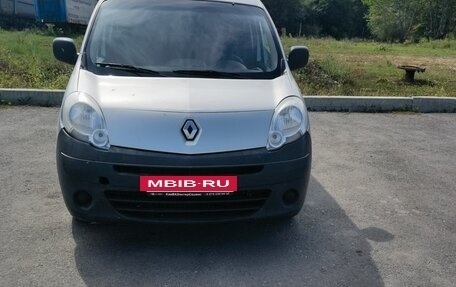 Renault Kangoo II рестайлинг, 2011 год, 650 000 рублей, 6 фотография