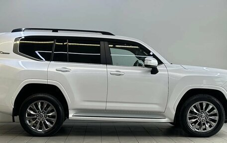 Toyota Land Cruiser, 2022 год, 11 430 000 рублей, 4 фотография