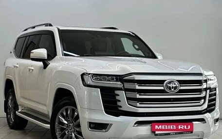 Toyota Land Cruiser, 2022 год, 11 430 000 рублей, 3 фотография
