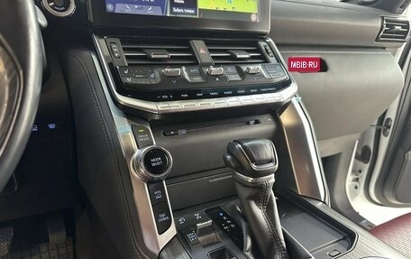 Toyota Land Cruiser, 2022 год, 11 430 000 рублей, 15 фотография