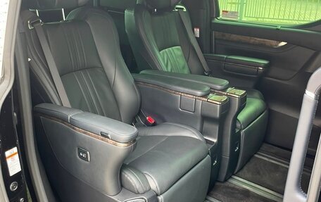 Toyota Alphard III, 2021 год, 7 500 000 рублей, 4 фотография