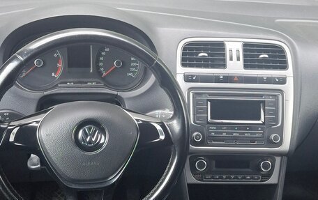 Volkswagen Polo VI (EU Market), 2015 год, 750 000 рублей, 3 фотография
