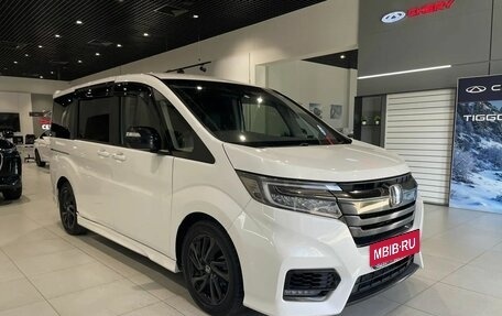 Honda Stepwgn IV, 2019 год, 2 150 000 рублей, 3 фотография